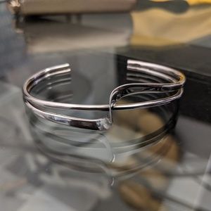 --SOLD--Amazon Curated Collection SS Bracelet